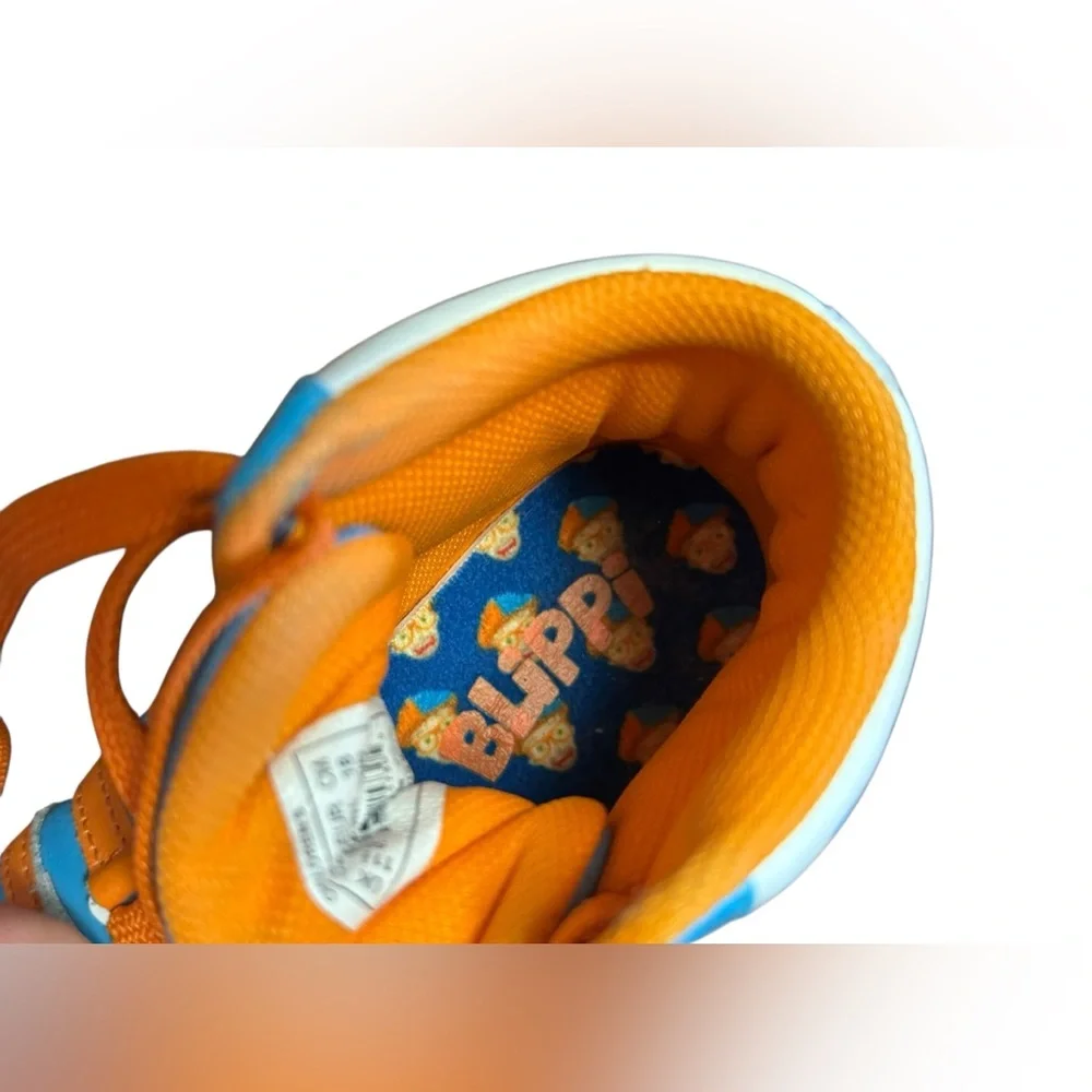 K-Swiss Kids Sneakers in Blue and Orange